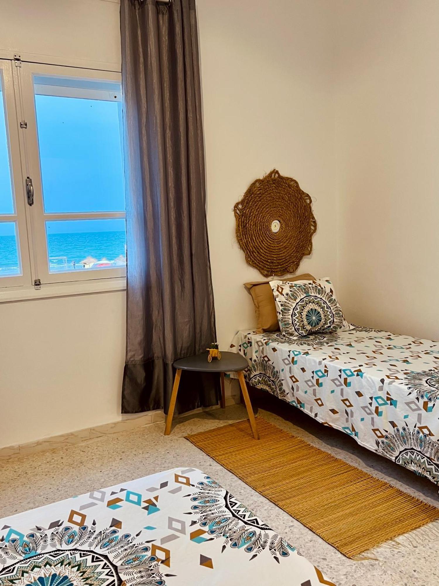 Appartement Vue De Mer Pied Dans L'Eau Gabes Eksteriør billede