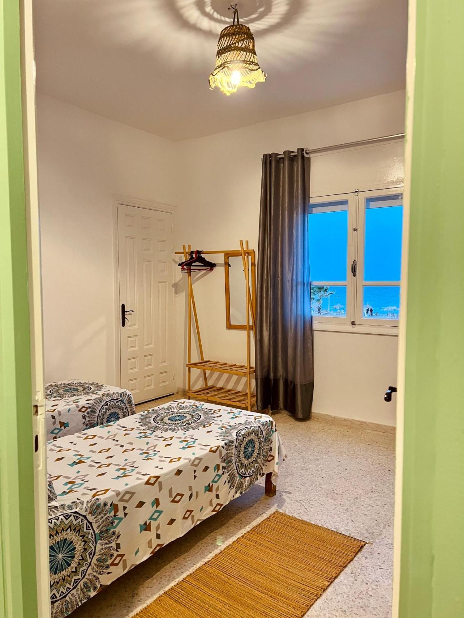 Appartement Vue De Mer Pied Dans L'Eau Gabes Eksteriør billede